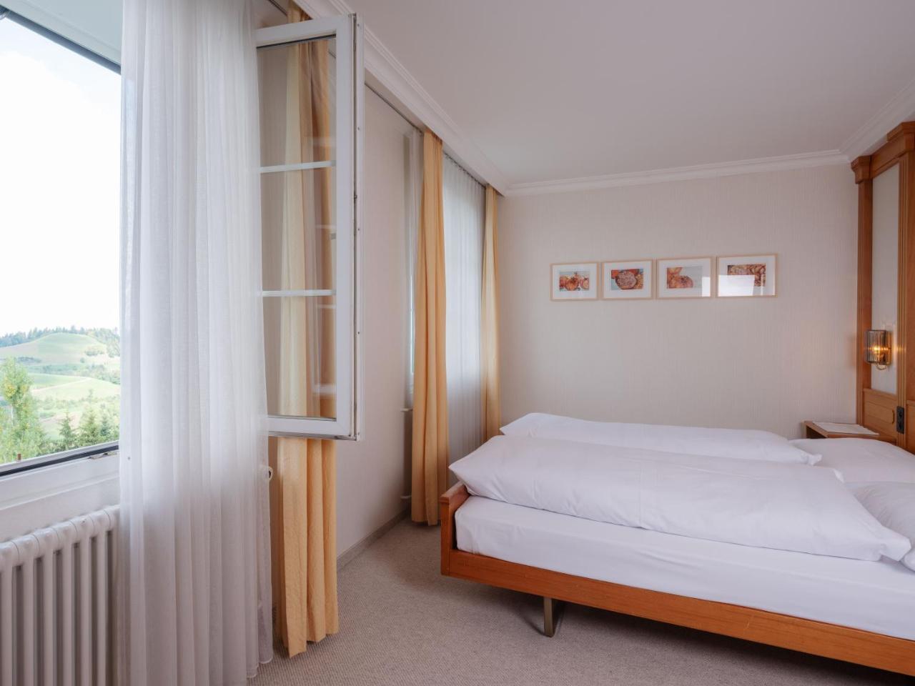 Landgasthof Hotel Menzberg Extérieur photo