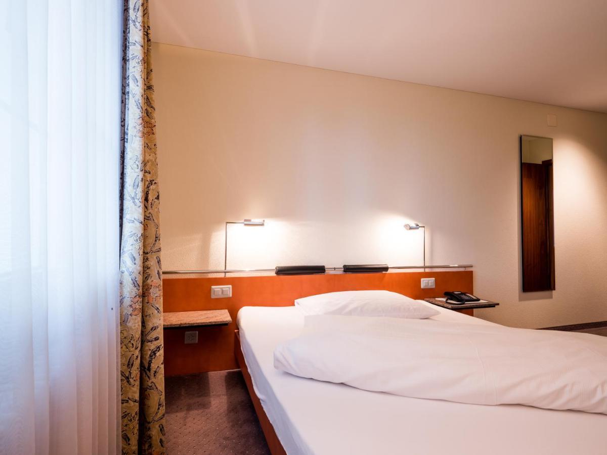 Landgasthof Hotel Menzberg Extérieur photo