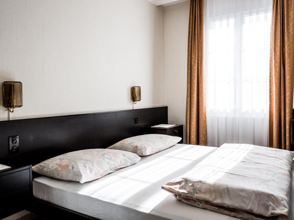 Landgasthof Hotel Menzberg Extérieur photo